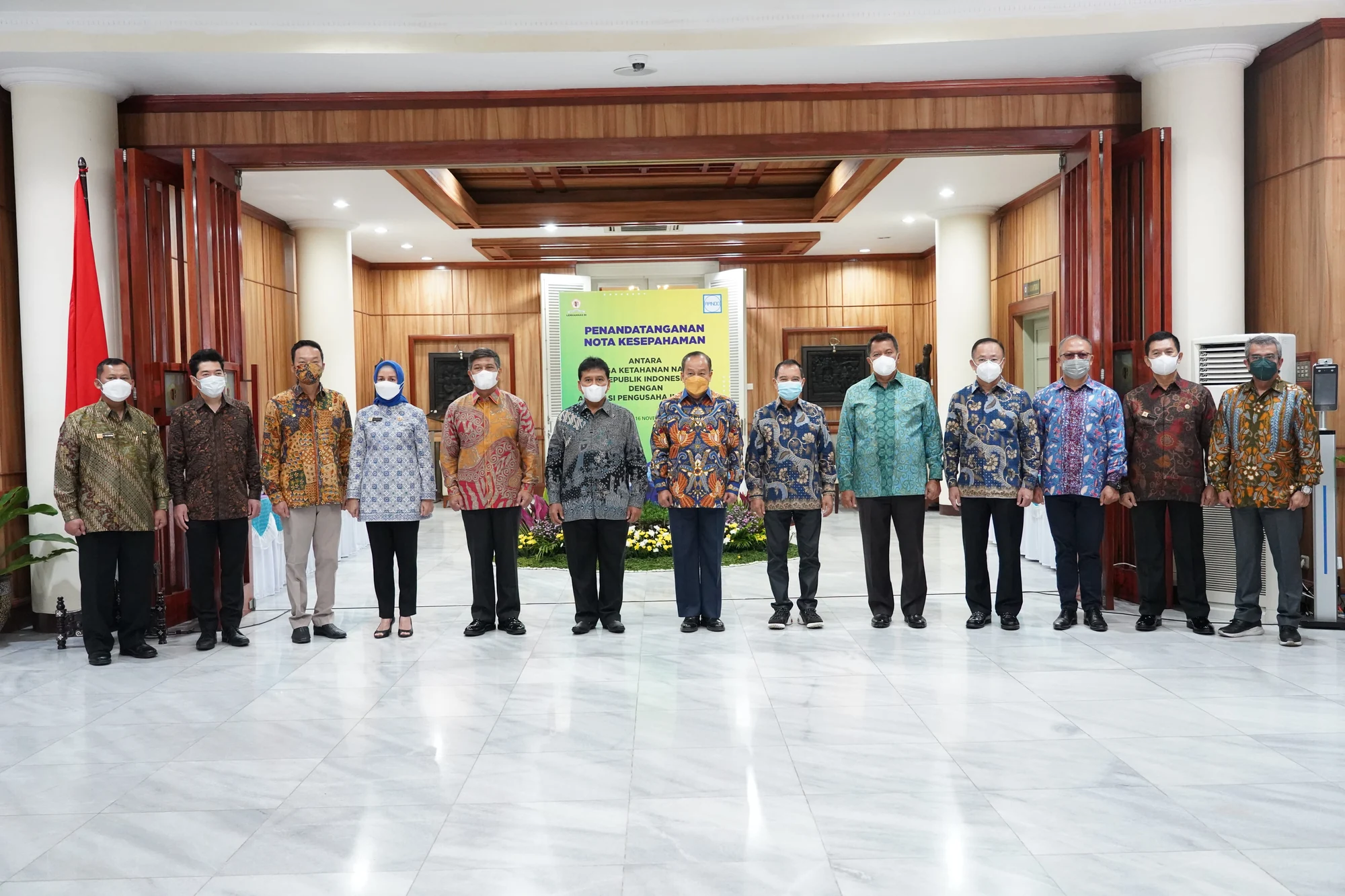 LAPORAN TAHUNAN APINDO Provinsi Sulawesi Utara 2021